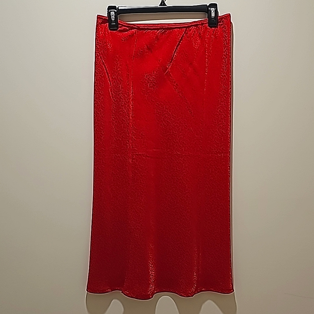 H&M Red leopard print skirt